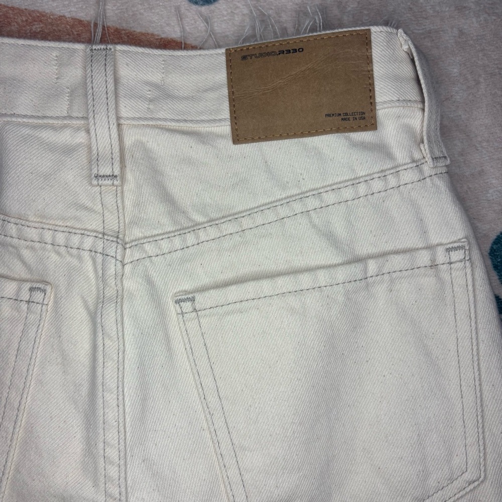 Studio R330 Rigid Wide Leg Ecru Jeans - Picture 8 of 8